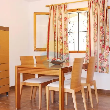 - Casa En Vinaroz A Pocos Metros De La Playa Holiday home *